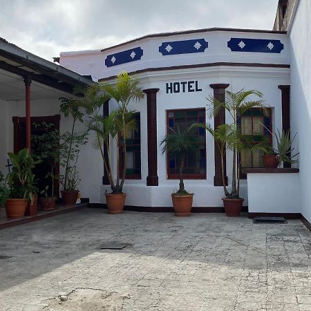 Hotel Malybu Γουατεμάλα Εξωτερικό φωτογραφία
